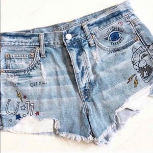 American Eagle vintage hi-rise graffiti shorts